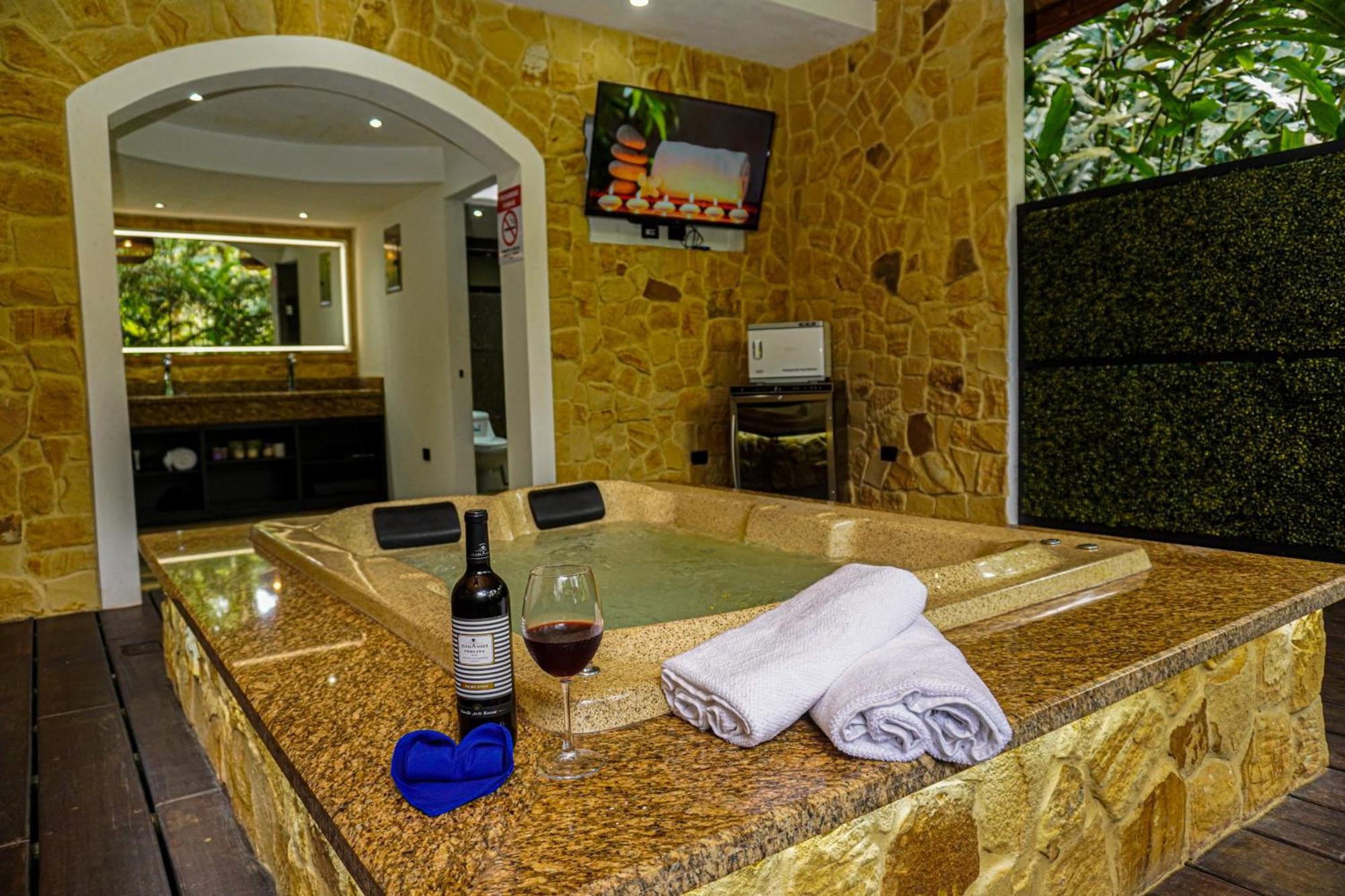 Palo Alto Glamping Hotel Quesada  Zewnętrze zdjęcie